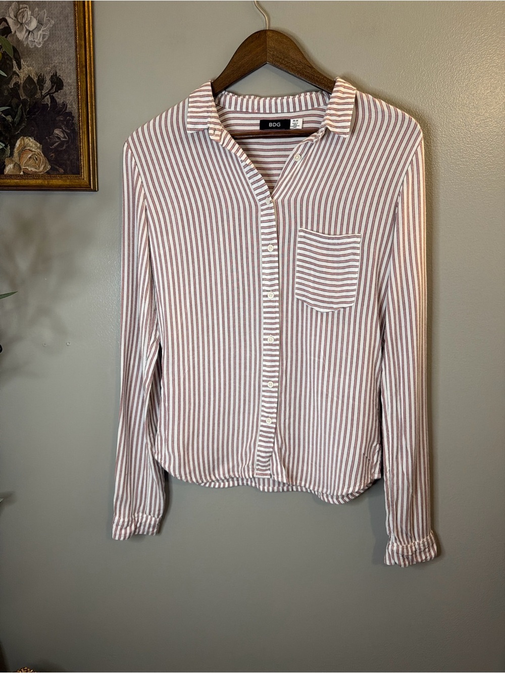 BDG Urban Outfitters Pink White Striped Rayon Button Front Shirt Medium - Picture 3 of 9